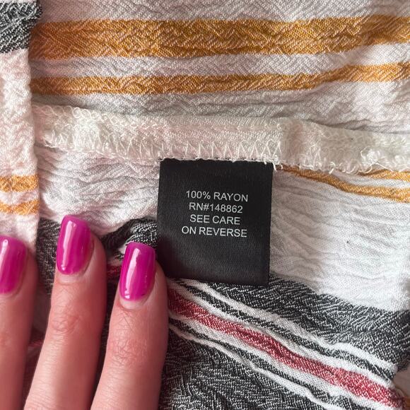 Torrid White / Black / Red / Yellow Cold shoulder Tank Top Size 1 - Picture 4 of 13